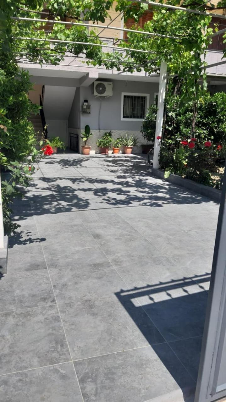 Guest House Emi Μπεράτ Εξωτερικό φωτογραφία